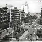E naturalmente sempre su corso Cavour, ad angolo con corso Vittorio Emanuele, imperava il grattacielo della Motta, costruito nel 1955 ed ora sede di negozi e uffici